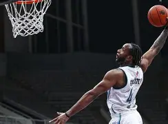 博彩- 阿扎伦卡和萨巴伦卡 